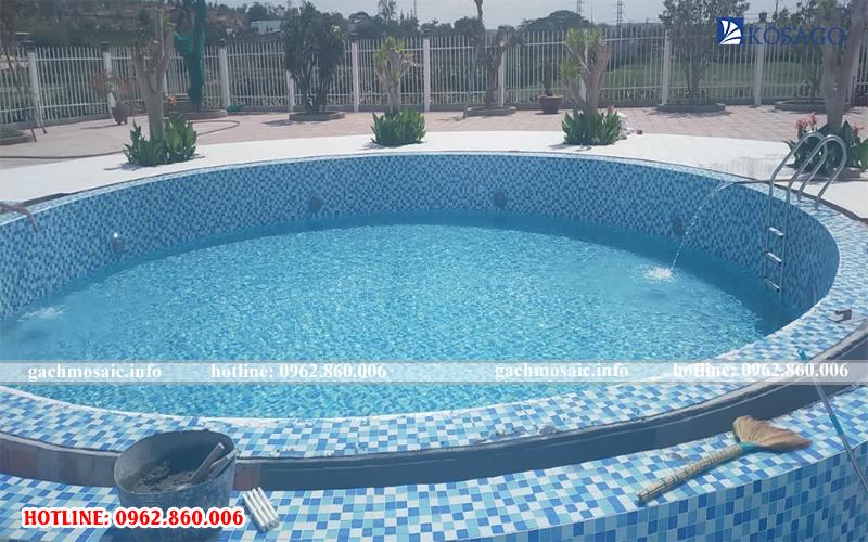Bể bơi nhà anh Tùng tại Bình Thuận