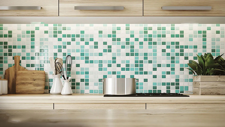 Gạch mosaic ốp tương phòng bếp gam màu xanh trắng mang lại không gian thoải mái và cảm giác dễ chịu